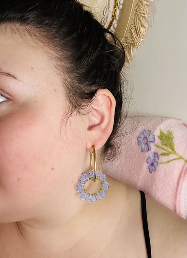 Boucle fleur violette doré