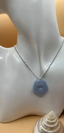 Collier Fleur bleu argenté